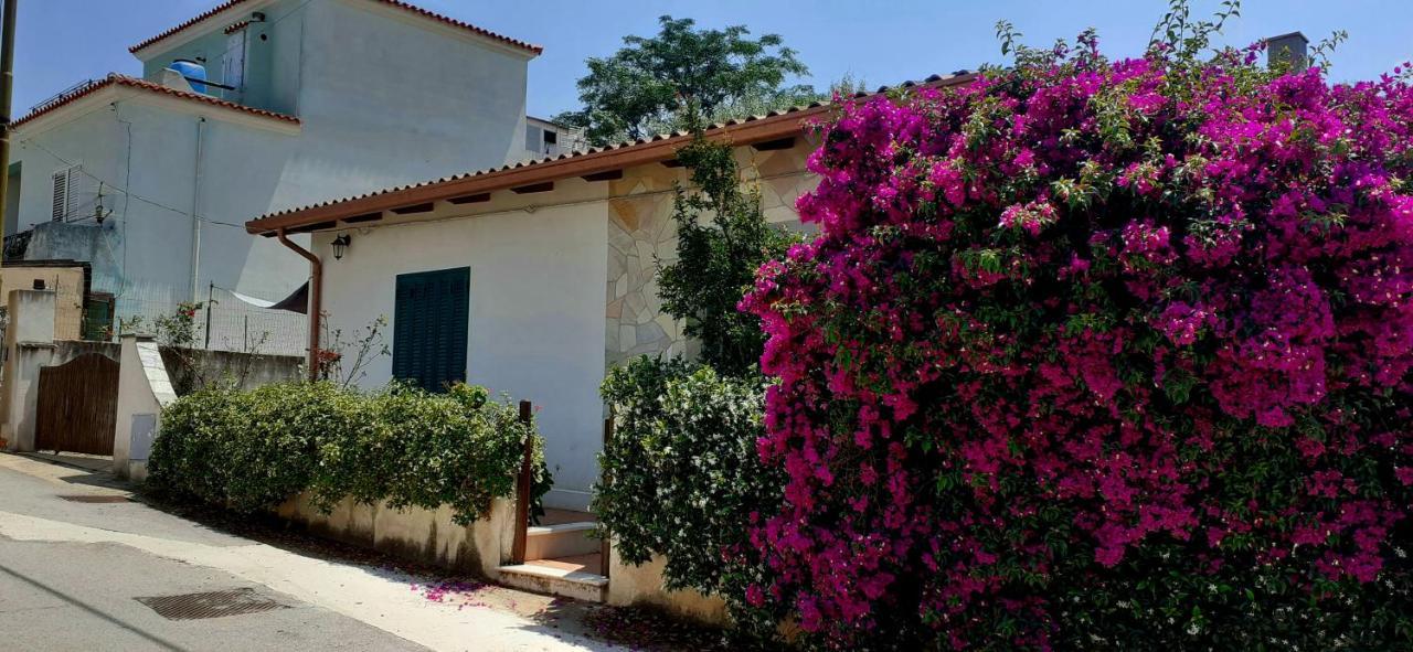 Holiday home 8 Via V. Monti