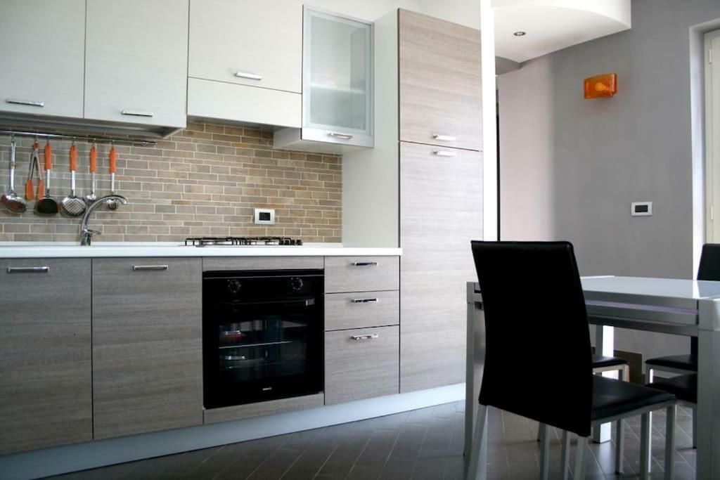 8 Via V. Monti Holiday home *